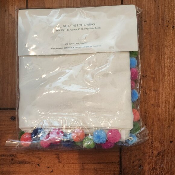 Merchant 41 pillow cover 18in X 18in. NEW - Picture 3 of 5